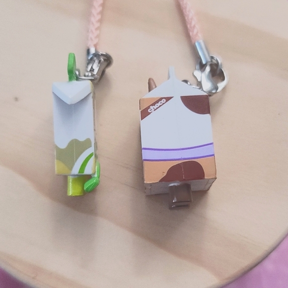 Tokidoki Milk Keychains Bundle - Picture 3 of 7